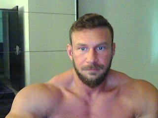 Kevin Muscle webcam model stream image
