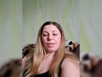 Mishellca webcam bongacams model stream image