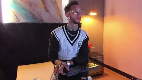 axel_valtier webcam stripchat model stream image