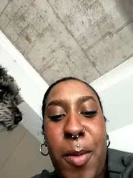 Your_Paris webcam model stream image