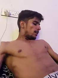 kaushikhotty webcam stripchat model stream image