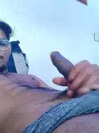 kaushikhotty webcam stripchat model stream image