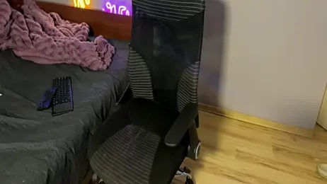 MiliExteraaa webcam model stream image