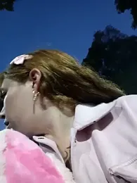 ISABELLA-01_ webcam model stream image