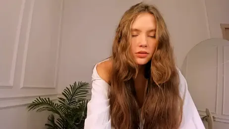 MaryannSoftt webcam stripchat model stream image