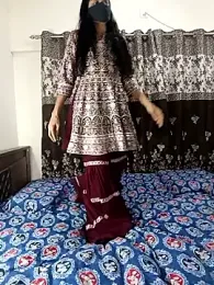 Cute-Bhavya webcam model stream image