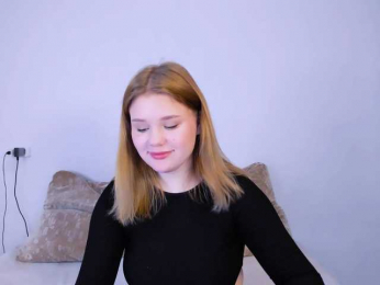 Lasey webcam model stream image
