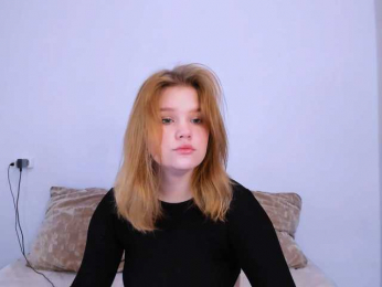 Lasey webcam model stream image