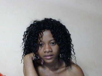 Aslheya webcam model stream image