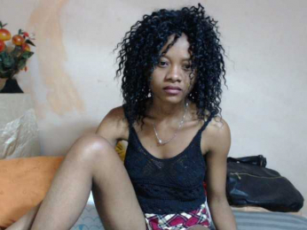 Aslheya webcam model stream image