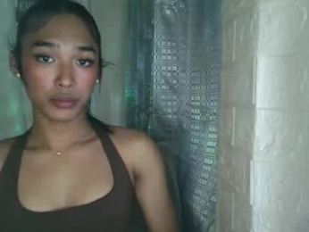 ur_dazzlingmorenaxx webcam model stream image