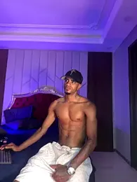 AaronCruz_ webcam model stream image