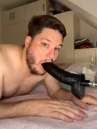19paddy90 webcam stripchat model stream image