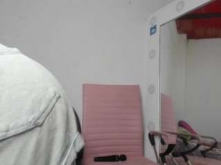 lissa-petitee webcam model stream image