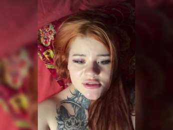 Molly-Tomas- webcam model stream image