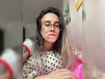 AdelinaKiskina webcam model stream image