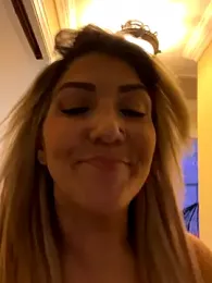 LittleMissEeve webcam model stream image