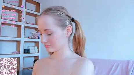 ElvinaRose webcam model stream image