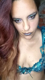 QueenLeise webcam model stream image