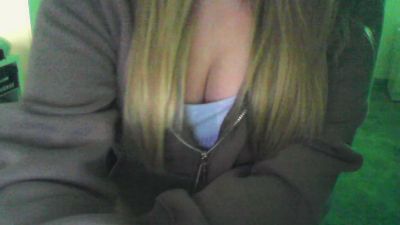 Camgirlie19 webcam model stream image