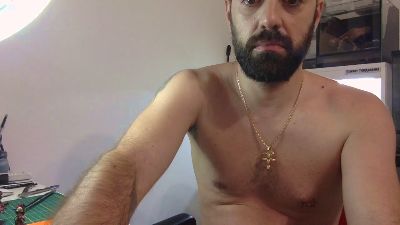 LoveBigTis webcam model stream image