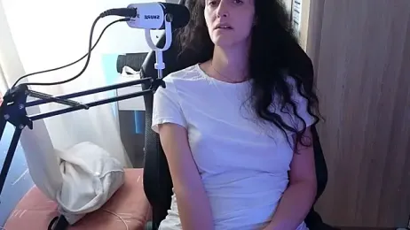 MemiSecrets webcam model stream image