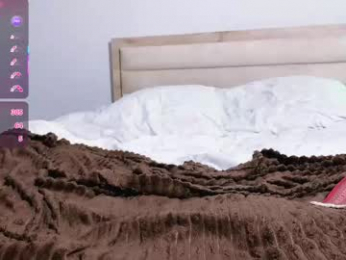 blooming_soul webcam model stream image