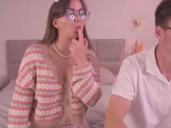 fluffy_hat webcam model stream image