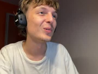 mimiro12 webcam model stream image