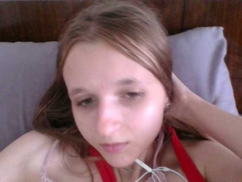 Kitty20Meow webcam model stream image