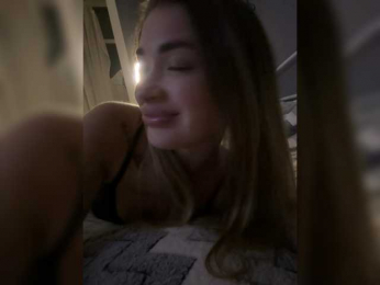 Mrs_Peach webcam model stream image