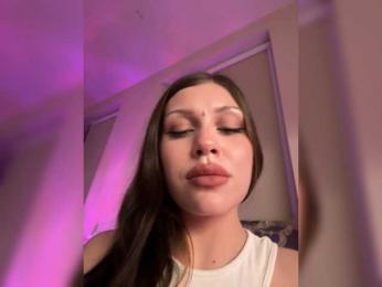 Iiiillllyyyy webcam bongacams model stream image