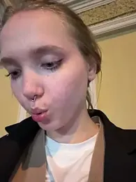 bambi_lu webcam model stream image