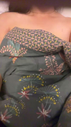 Labrunetteee webcam model stream image