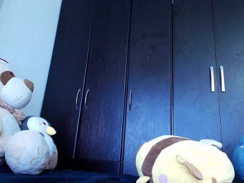 KayLov webcam model stream image