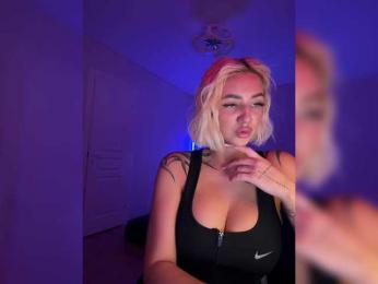-AmazingBlonde- webcam model stream image