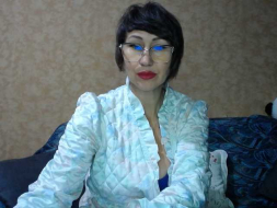 MilfBrunet webcam model stream image