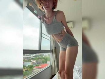 thechloee webcam model stream image