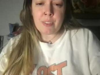 mis0h0rnybabii webcam model stream image