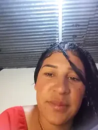 bellqmia webcam model stream image