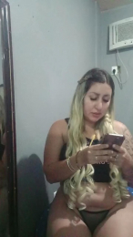 Laralorenzo webcam model stream image