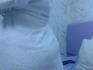 Alondra Castillo webcam model stream image