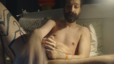 XLItalianXL webcam model stream image