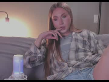 alexashowcum webcam model stream image