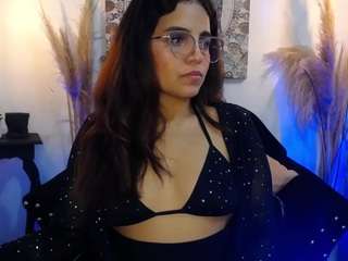 pervynikole webcam model stream image