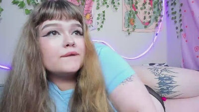 _CandyM1lky_ webcam model stream image