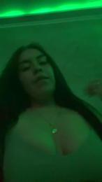 Issiddora webcam model stream image