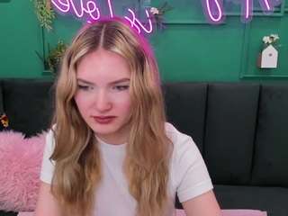 evelineamore webcam model stream image
