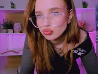 liana_swans webcam model stream image