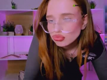 liana_swans webcam model stream image